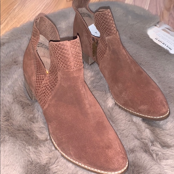 Anthropologie Seychelles Leather Booties - Picture 2 of 11